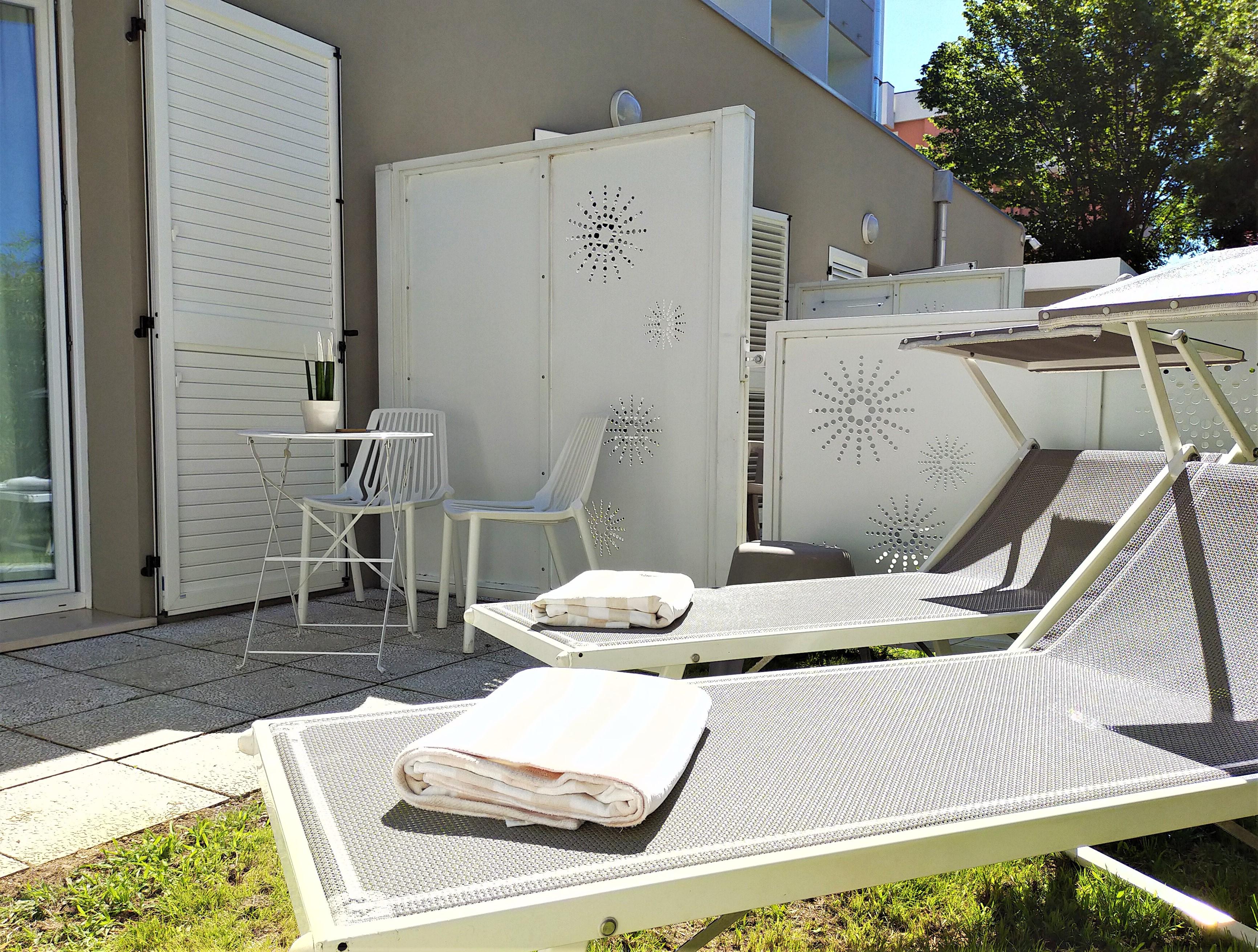 Oxygen Lifestyle Hotel Viserbella di Rimini Exterior photo